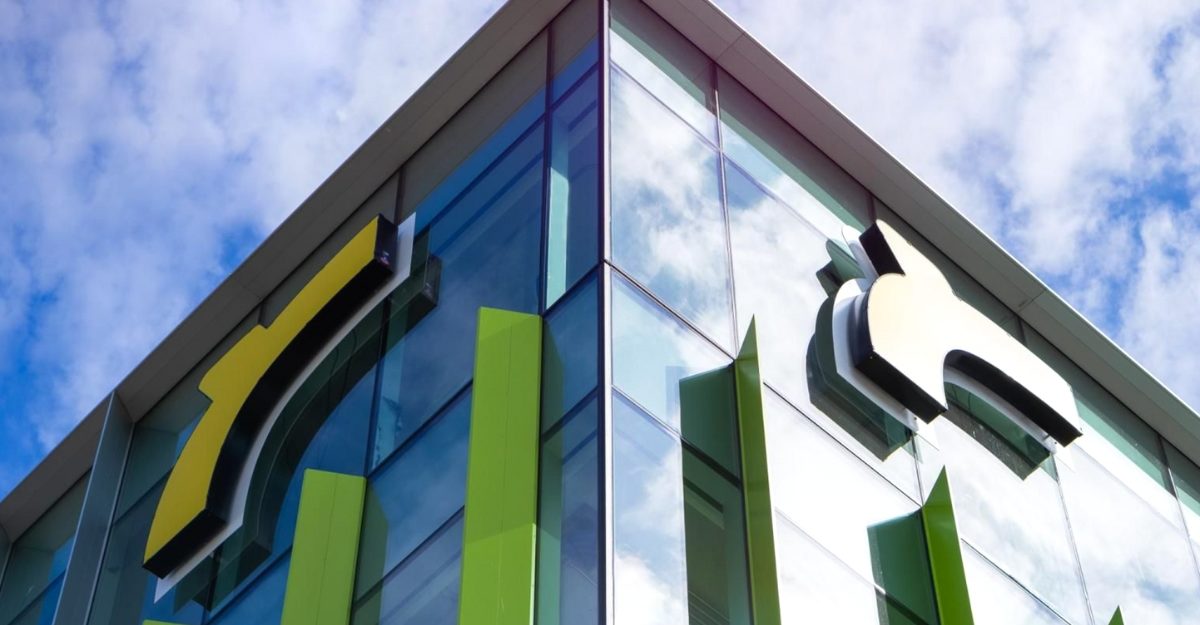 relic-entertainment-cutting-121-employees