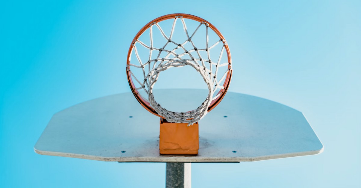 A photo of a basketball net. (Photo: Mike Watford)